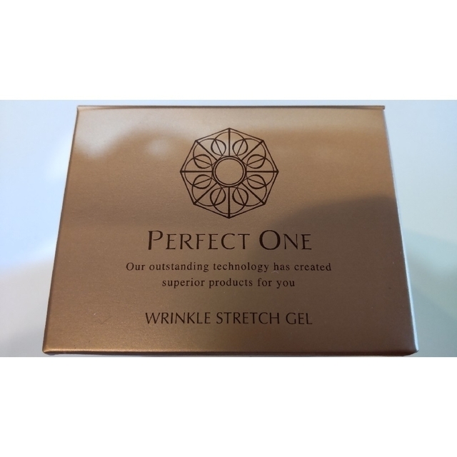 PERFECT ONE(パーフェクトワン)のPerfect One リンクルストレッチジェル 50g コスメ/美容のスキンケア/基礎化粧品(オールインワン化粧品)の商品写真