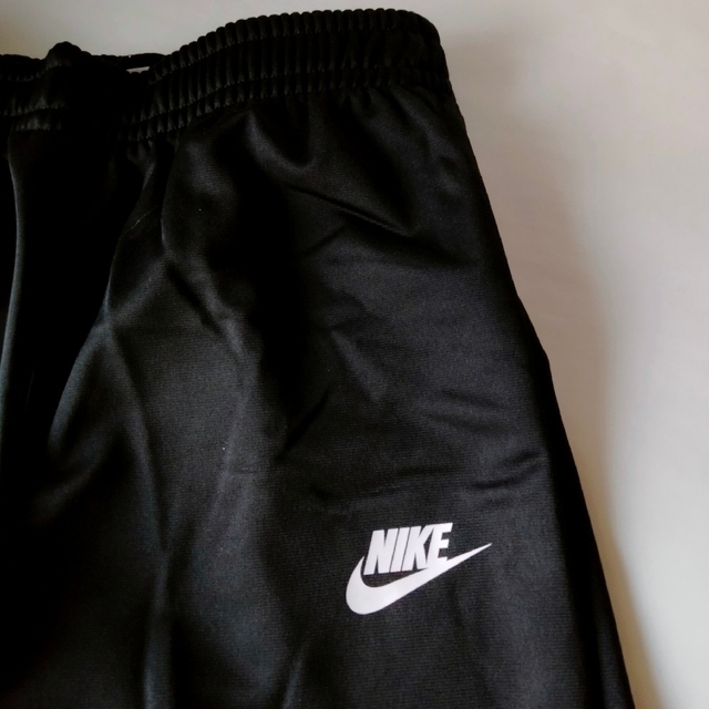 NIKE(ナイキ)の160 ナイキ ガールズ ジャージ 上下セット セットアップ 女の子用 キッズ/ベビー/マタニティのキッズ服女の子用(90cm~)(その他)の商品写真