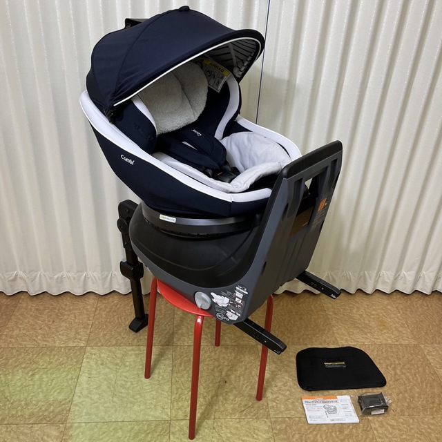 クリーニング済☆綺麗☆ コンビ 新生児OK クルムーヴ ISOFIX 1秒