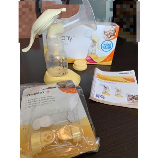 メデラ(medela)のメデラ　手動　搾乳機(その他)