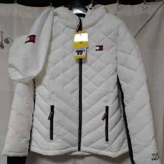 トミーヒルフィガー(TOMMY HILFIGER)の新品トミーヒルフィガー　ダウンコートsm　パーカ　白　ホワイト　2022(ダウンジャケット)