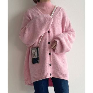 ダブルクローゼット(w closet)のw closet ルーズVネックカーディガン ピンク(ニット/セーター)