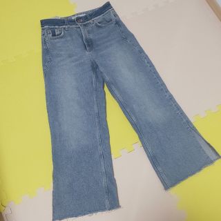 ザラ(ZARA)のZARA BASIC ❣ デニム ライトブルー 切りっぱなし ワイド スリット(デニム/ジーンズ)