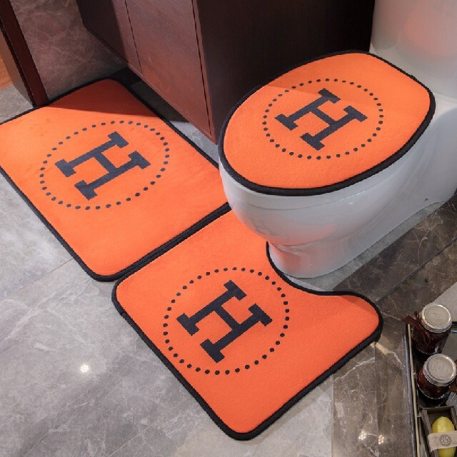 新品☆HERMES 未使用 洗える トイレマット3点セット 商品の状態 公式