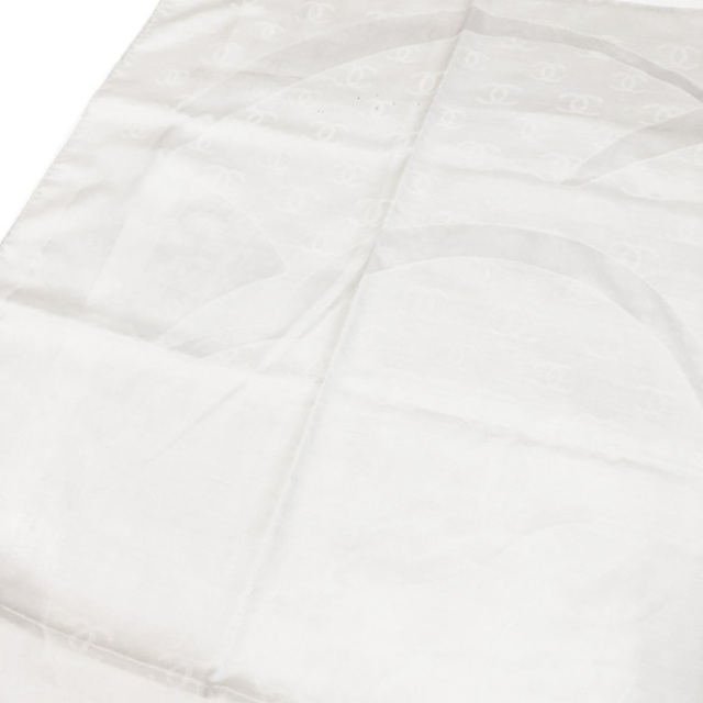CHANEL(シャネル)のシャネル 大判ストール シルク ウール ホワイト ショール マフラー 白 レディースのファッション小物(ストール/パシュミナ)の商品写真