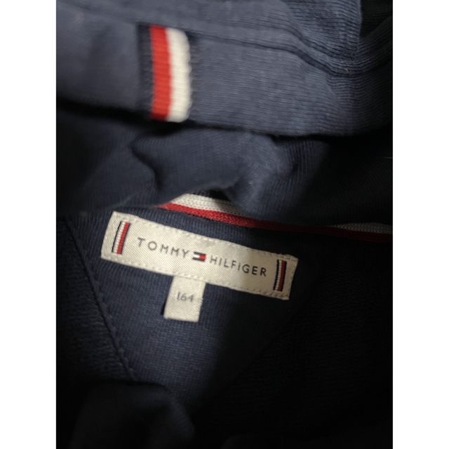 TOMMY HILFIGER(トミーヒルフィガー)のトミー　スパンコールロゴパーカー キッズ/ベビー/マタニティのキッズ服女の子用(90cm~)(ジャケット/上着)の商品写真