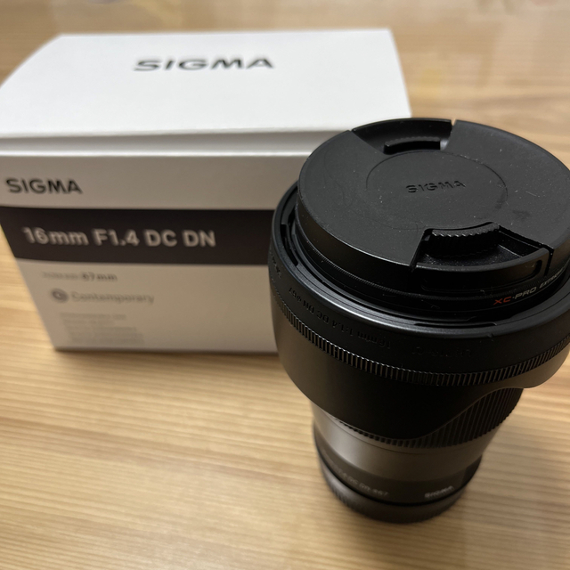 SIGMA(シグマ)のSigma 16mm F1.4 DC DN for sony E-mount スマホ/家電/カメラのカメラ(レンズ(単焦点))の商品写真