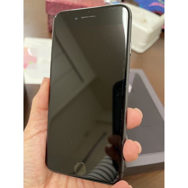 iPhone(アイフォーン)のiPhone8 64GB SIMフリー スマホ/家電/カメラのスマートフォン/携帯電話(スマートフォン本体)の商品写真