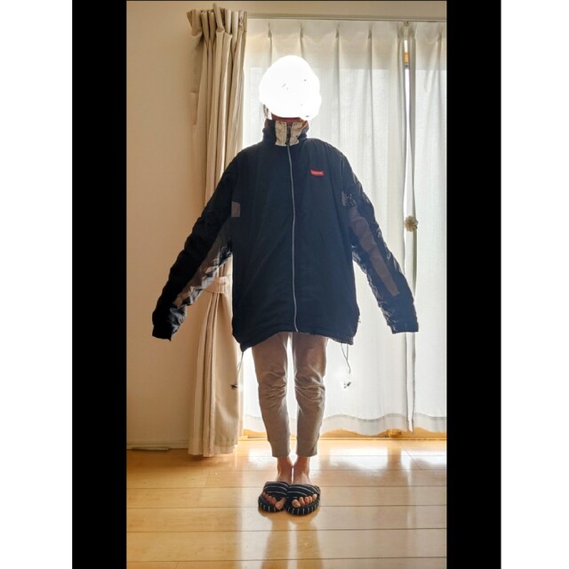 Supreme(シュプリーム)のSupreme　シュプリーム　アウター メンズのジャケット/アウター(ナイロンジャケット)の商品写真