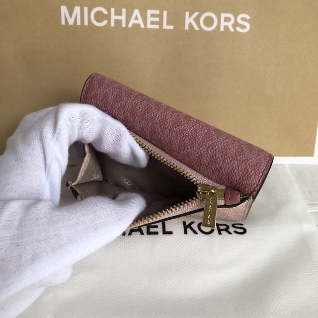 Michael Kors(マイケルコース)の新品★マイケルコース 定価16,500円 シグネチャーピンク キーケース 財布 レディースのファッション小物(キーケース)の商品写真