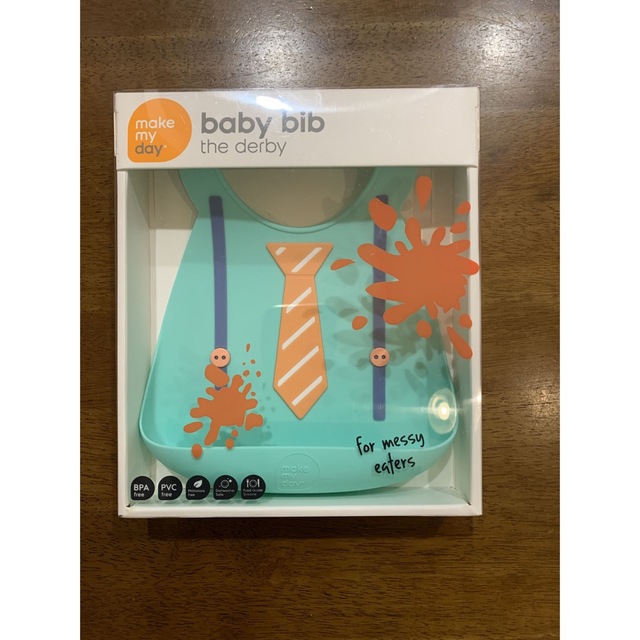 トイザらス(トイザラス)の新品baby bib   離乳食　シリコンエプロン キッズ/ベビー/マタニティの授乳/お食事用品(お食事エプロン)の商品写真