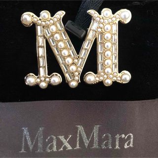 Max Mara マックスマーラ キラキラ&パール M ブローチ の通販 by lii