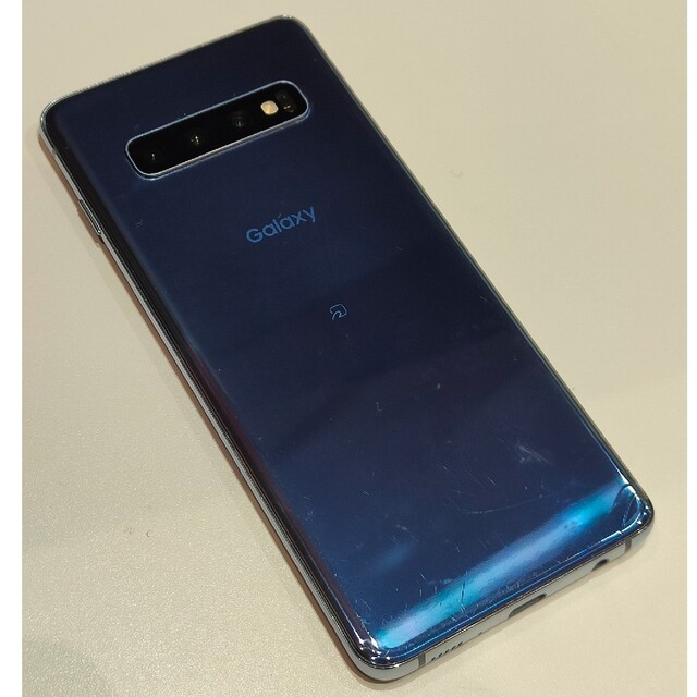 SAMSUNG(サムスン)のGalaxy S10 プリズムブルー 128GB au SIMフリー scv41 スマホ/家電/カメラのスマートフォン/携帯電話(スマートフォン本体)の商品写真