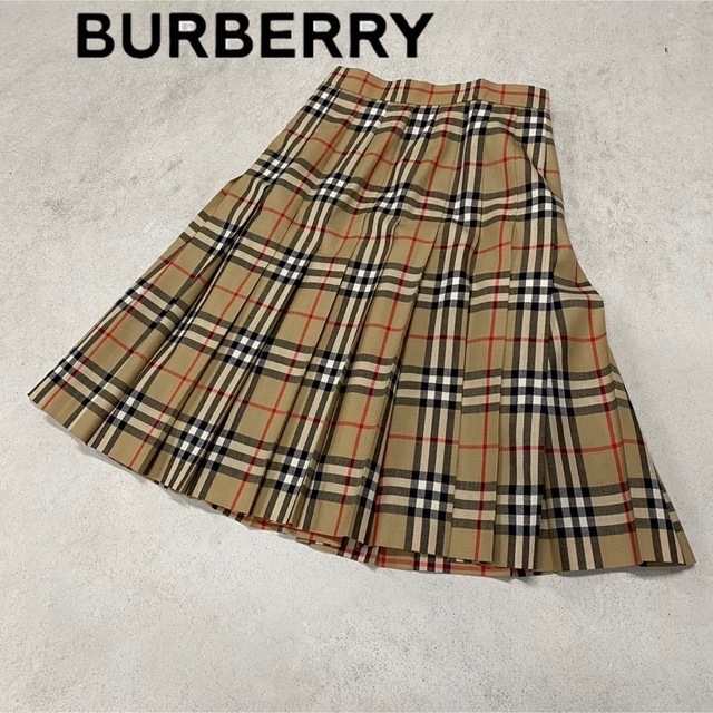 BURBERRY(バーバリー)の【Burberry】ノバチェック　ロングスカート　 レディースのジャケット/アウター(トレンチコート)の商品写真