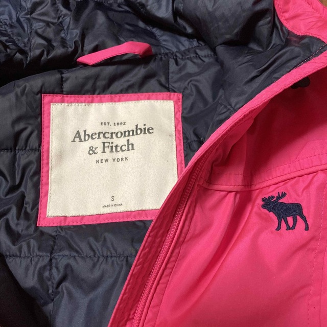 Abercrombie&Fitch(アバクロンビーアンドフィッチ)の最終値引き！美品　アバクロ　ダウンジャケット レディースのジャケット/アウター(ダウンジャケット)の商品写真