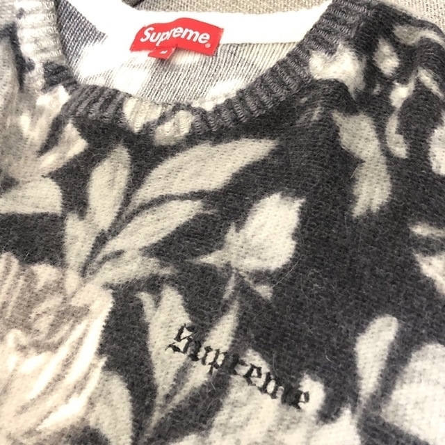 Supreme(シュプリーム)のSupreme 薔薇　バラ　ローズ　花柄　セーター　アンゴラ　Mサイズ メンズのトップス(ニット/セーター)の商品写真