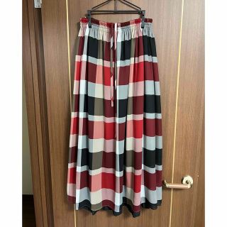 BURBERRY BLUE LABEL(ロングスカート)のフリマアイテム一覧 BURBERRY BLUE LABEL(ロングスカート)のフリマアイテム一覧