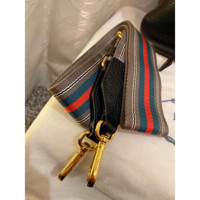 PRADA - 【美品】PRADA*プラダ*レザー *バケット*バッグの PRADA - 【美品】PRADA*プラダ*レザー *バケット*バッグの