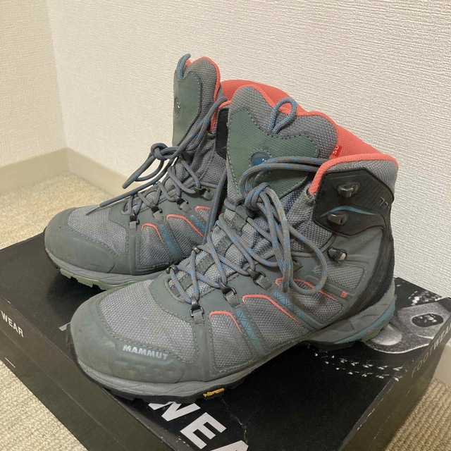 Mammut(マムート)のMAMMUT トレッキングシューズ　T Aenergy High GTX   レディースの靴/シューズ(スニーカー)の商品写真