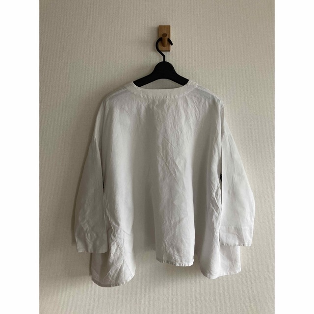 ARTS&SCIENCE(アーツアンドサイエンス)のARTS&SCIENCE  smoking side gather blouse レディースのトップス(シャツ/ブラウス(長袖/七分))の商品写真