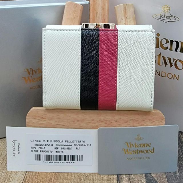 Vivienne Westwood 三つ折り財布　がま口　ライトピンク