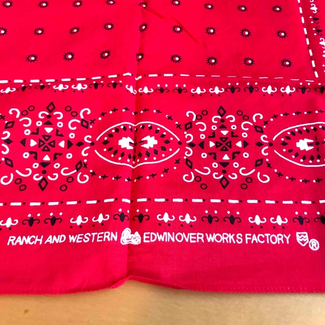 EDWIN(エドウィン)の赤のバンダナ レディースのファッション小物(バンダナ/スカーフ)の商品写真