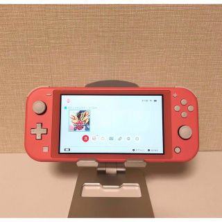 ニンテンドースイッチ(Nintendo Switch)のNintendo Switch Lite ニンテンドースイッチ ライト コーラル(携帯用ゲーム機本体)