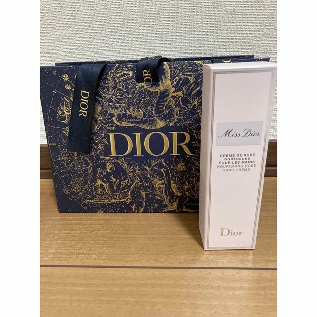 DIORハンドクリーム　DIORコスメ試供品付