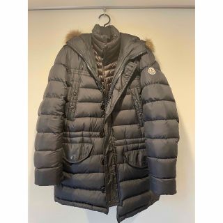 モンクレール(MONCLER)のモンクレール　ダウンジャケット　ROHNE(ダウンジャケット)