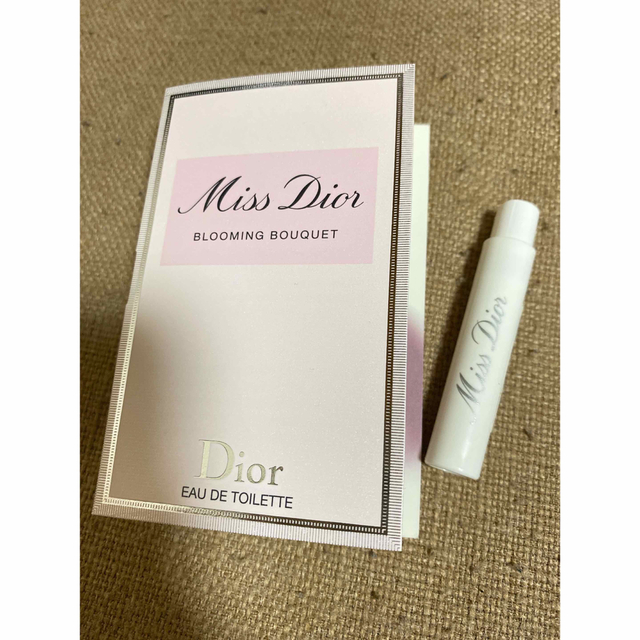 Christian Dior(クリスチャンディオール)の値下げ不可 Dior ディオール ミス ディオール オードゥ トワレ  1ml コスメ/美容の香水(香水(女性用))の商品写真