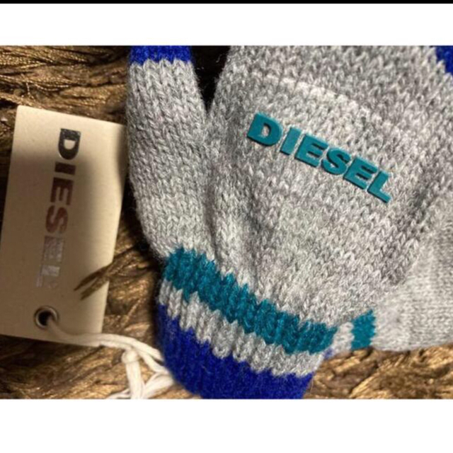 DIESEL(ディーゼル)の新品DIESELベビー　手袋 キッズ/ベビー/マタニティのこども用ファッション小物(手袋)の商品写真