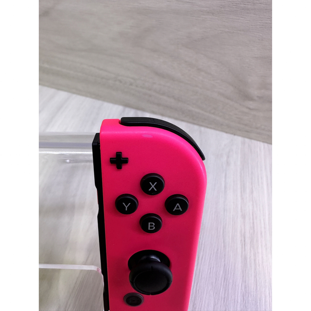 Nintendo Switch(ニンテンドースイッチ)のNintendo Switch Joy-Con 左右セット エンタメ/ホビーのゲームソフト/ゲーム機本体(その他)の商品写真