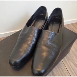 ワイズ(Y's)のY'S black leather shoes(ローファー/革靴)