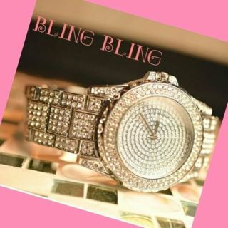 新品 送料込み 男女兼用☆ラグジュアリー☆BLING BLING腕時計の通販 by