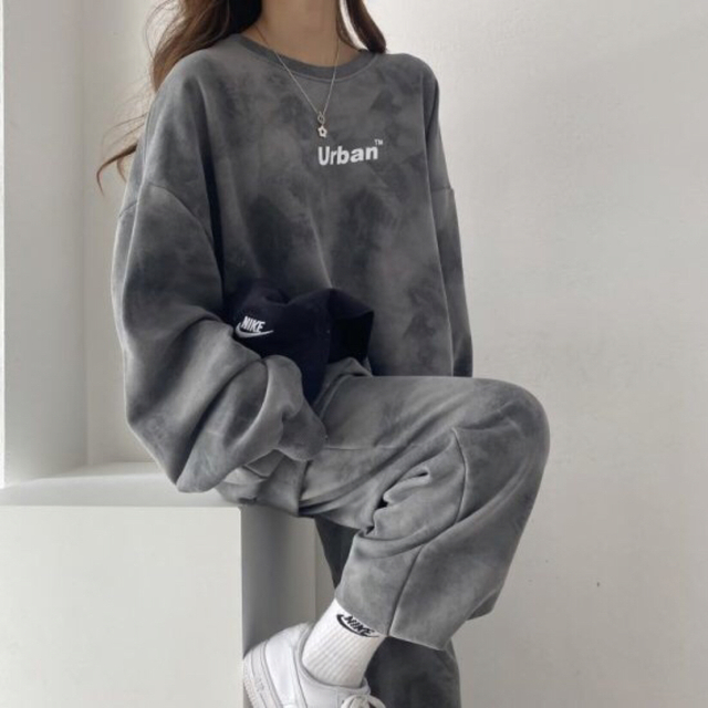 60%OFF!】 ✰ヒット商品✰ レディース セットアップ タイダイ柄 ルームウェア グレー ✰ヒット商品✰ レディース セットアップ タイダイ柄 ルームウェア グレー