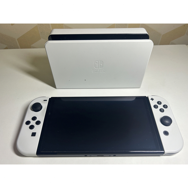 Nintendo Switch 有機ELモデル  ホワイト　ケース　128GB 2