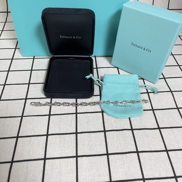 Tiffany & Co. ハードウェア　シルバーマイクロリンクブレスレット Tiffany & Co ハードウェアマイクロリンクブレスレット
