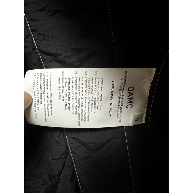 OAMC(オーエーエムシー)の極美品定価11万OAMCコンバットライナーCombat Liner S メンズのジャケット/アウター(ミリタリージャケット)の商品写真