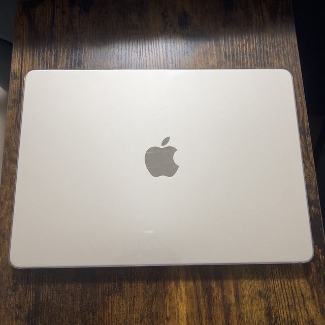 MacBook Air (2022 M2 13.6-inch)