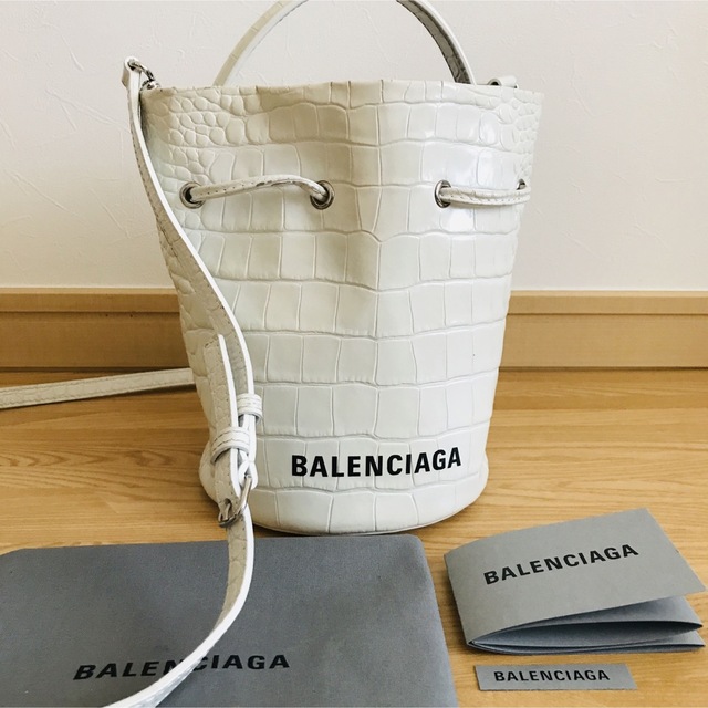 返品不可ですBALENCIAGA　Balenciaga　バレンシアガ　バッグ　巾着　袋