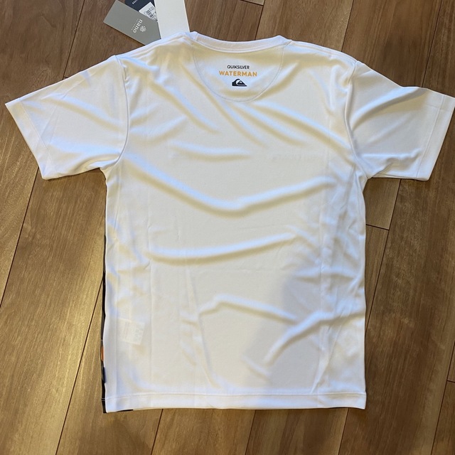 QUIKSILVER(クイックシルバー)の新品未使用 QUIKSILVERxWillLOUNGE 水陸両用Tシャツ S メンズのトップス(Tシャツ/カットソー(半袖/袖なし))の商品写真