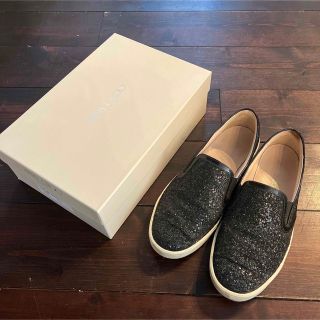 ジミーチュウ(JIMMY CHOO)のジミーチュウ☆ブラック　フラットシューズ　サイズ40(スリッポン/モカシン)