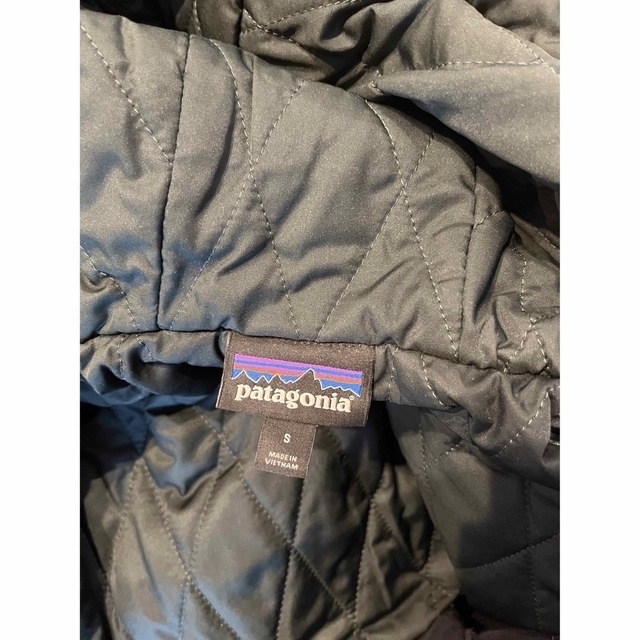 patagonia ジップアップフーディー 3