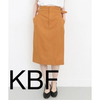 ケービーエフ(KBF)のKBF タイトスカート(ひざ丈スカート)