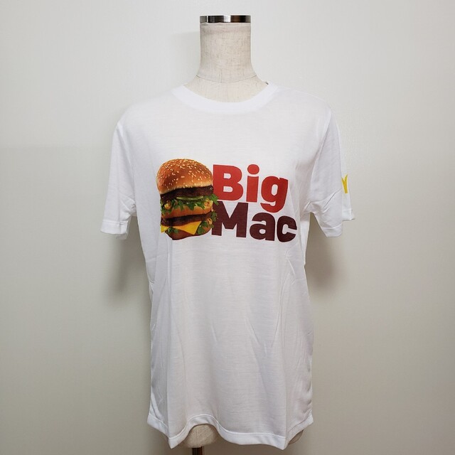 マクドナルド(マクドナルド)の海外限定★マクドナルド★Tシャツ★50years of Big Mac エンタメ/ホビーのコレクション(その他)の商品写真