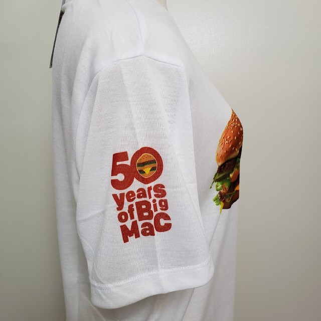 マクドナルド(マクドナルド)の海外限定★マクドナルド★Tシャツ★50years of Big Mac エンタメ/ホビーのコレクション(その他)の商品写真