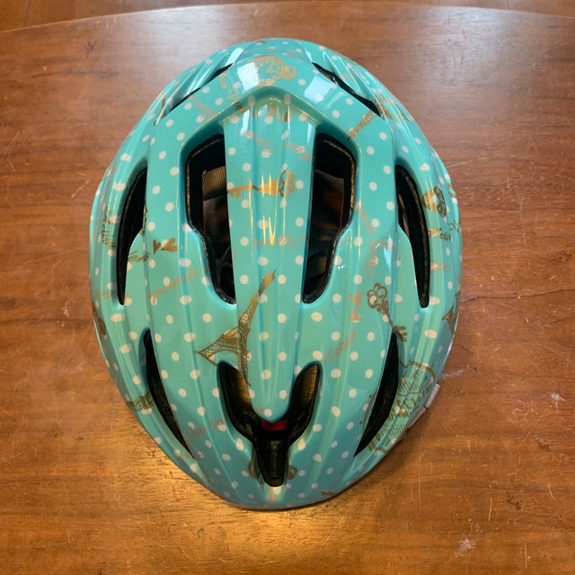 子どもの自転車用ヘルメット キッズ/ベビー/マタニティの外出/移動用品(自転車)の商品写真