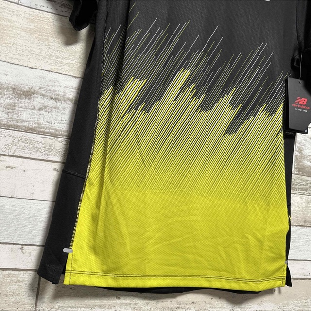 New Balance(ニューバランス)のnew balanceニューバランスショートスリーブ半袖Tシャツ メンズS 新品 スポーツ/アウトドアのトレーニング/エクササイズ(トレーニング用品)の商品写真