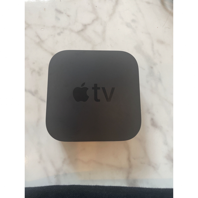 Apple(アップル)の(EUモデル / 日本国内動作確認済) AppleTV 4k 第1世代 64GB スマホ/家電/カメラのテレビ/映像機器(その他)の商品写真