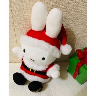 ミッフィー(miffy)のハウステンボス限定　クリスマスミッフィー　サンタクロース　ぬいぐるみ(ぬいぐるみ)